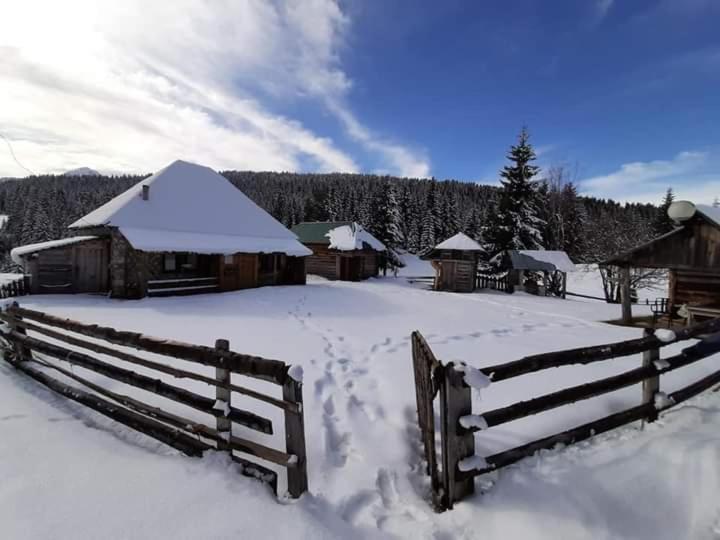 Вилла Isov Ranch Плав Экстерьер фото